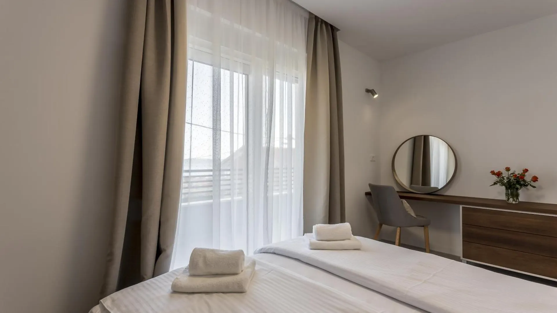 Family Friendly Apartments With A Swimming Pool Kastel Kambelovac, Kastela - 18117